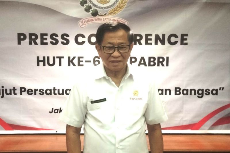 Ketua Umum DPP Persatuan Purnawirawan dan Warakawuri TNI dan Polri (Pepabri) Jenderal TNI (Purn) Agum Gumelar di kantor DPP Pepabri kawasan Jakarta Pusat, Selasa (3/9/2024). ANTARA/Walda Marison