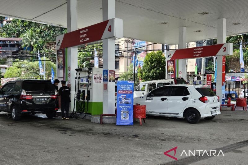 Suasana SPBU di Kota Jayapura,Papua. (ANTARA/Qadri Pratiwi)