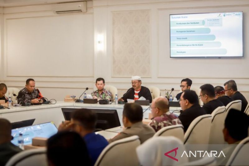 Dokumen pertemuan Pemkab Pamekasan dengan SKK Migas dan Petronas tentang sosialisasi survei Migas di laut pantau utara Pamekasan. (ANTARA/ HO-Pemkab Pamekasan)