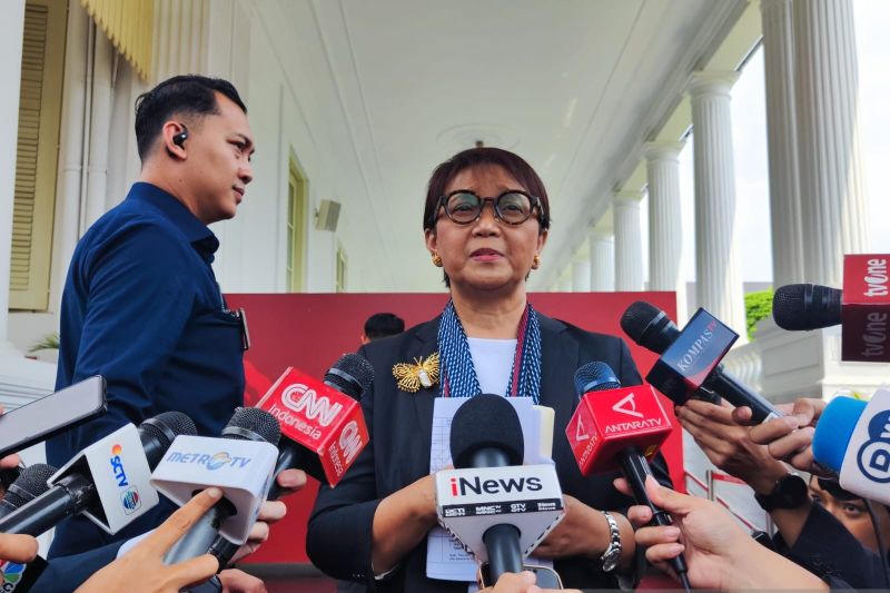 Menteri Luar Negeri Retno Marsudi memberikan keterangan di Istana Kepresidenan Jakarta, Rabu (4/9/2024). ANTARA/Mentari Dwi Gayati
