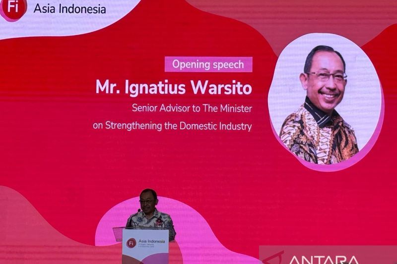 Staf Ahli Menteri Bidang Penguatan Kemampuan Industri Dalam Negeri Kemenperin Ignatius Warsito saat ditemui dalam pameran Food Ingredients (Fi) Asia Indonesia 2024 di Jakarta, Rabu (4/9/2024). ANTARA/Sinta Ambar