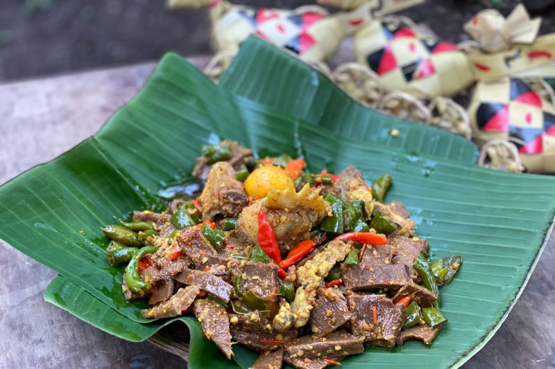 Makanan khas tradisional Lumajang krecek bung (ANTARA/HO-Diskominfo Lumajang)