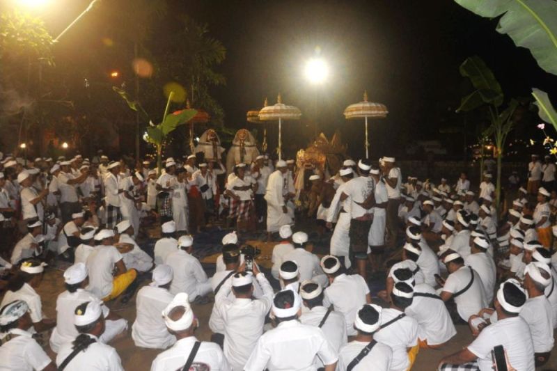 Ritual Map?jar Griya Gede Delod Pasar, Desa Adat Intaran, Kota Denpasar yang ditetapkan menjadi Warisan Budaya Tak Benda (WBTB) Tahun 2024. (ANTARA/HO-Pemkot Denpasar)