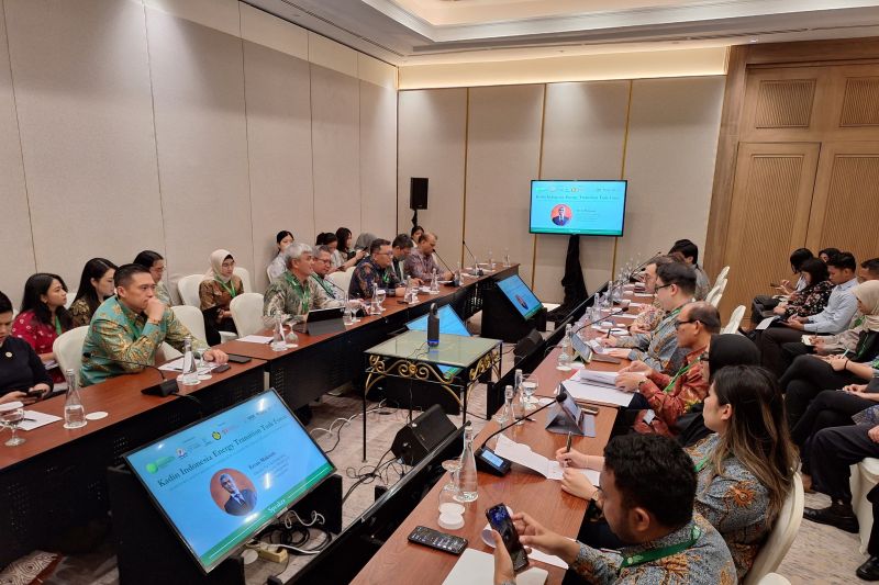 Diskusi Kadin Indonesia Energy Transition Task Force sebagai salah satu bagian acara Indonesia International Sustainibility Forum (ISF) 2024 di Jakarta, Jumat (6/9/2024). ANTARA/Bayu Saputra