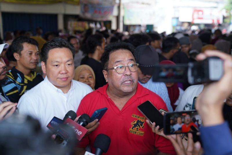 Calon wakil gubernur DKI Jakarta Rano Karno saat memberikan keterangan pers di Jakarta, Sabtu (7/9/2024). ANTARA/HO-Tim Pemenangan Pramono Anung-Rano Karno