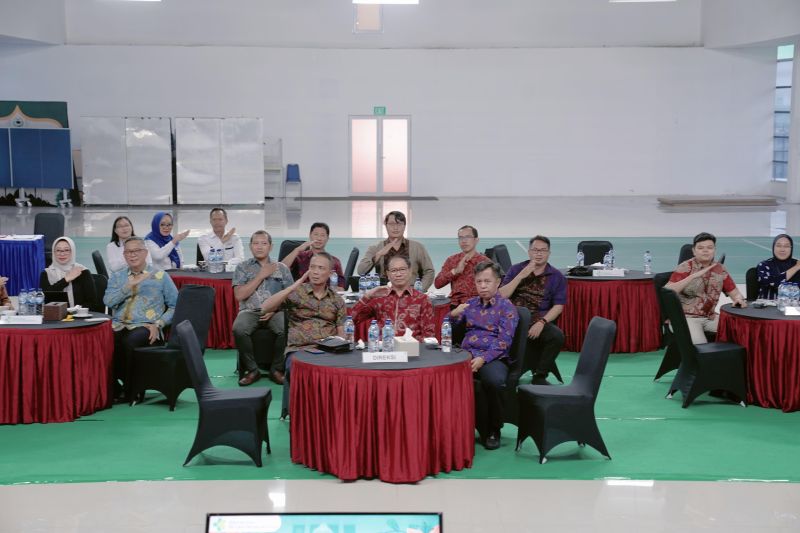 Wakil Bupati Badung Ketut Suiasa bersama jajaran pimpinan RSD Mangusada Badung melakukan studi tiru mengenai Layanan Stem Cell ke Rumah Sakit Umum Pusat Nasional dr. Cipto Mangunkusumo (RSCM), Jakarta. ANTARA/HO-Humas Pemkab Badung