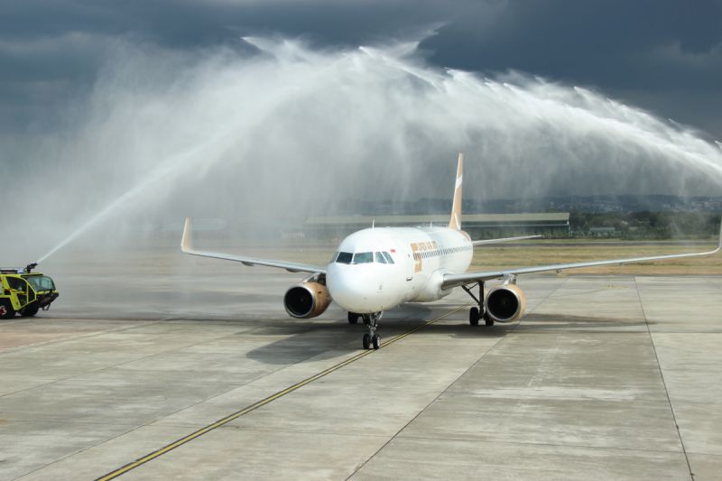 Pesawat maskapai Super Air Jet yang melayani delapan rute penerbangan baru di Bandara Ahmad Yani Semarang, Senin (9/9/2024). (ANTARA/HO-Bandara Ahmad Yani Semarang)