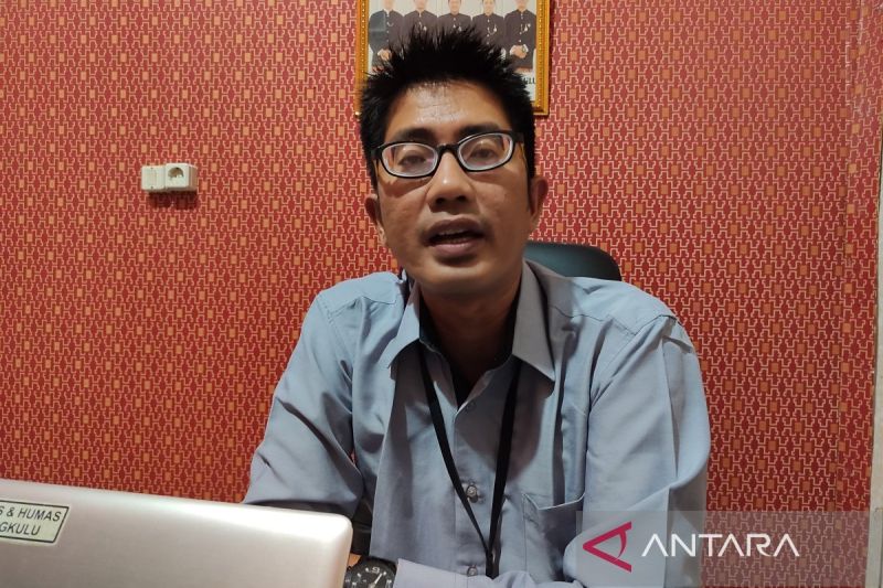 Divisi Hukum dan Pengawasan KPU Kota Bengkulu Anggi Stephensent. ANTARA/Anggi Mayasari