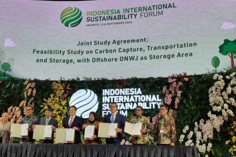PHE ONWJ bersama PHE, PGN, PPI, dan PIS menandatangani perjanjian kerja sama dengan Posco International untuk mengimplementasikan teknologi carbon capture, transportation, and storage di Wilayah Kerja ONWJ. ANTARA/HO-PHE ONWJ