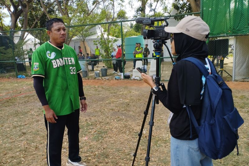 Pelatih Kepala tim bisbol Banten, Ridzky Aditya saat ditemui di Lapangan Tugu Universitas Syiah Kuala (USK), Darussalam, Banda Aceh, Rabu (11/9/2024). ANTARA/HO-Dokumentasi Pribadi