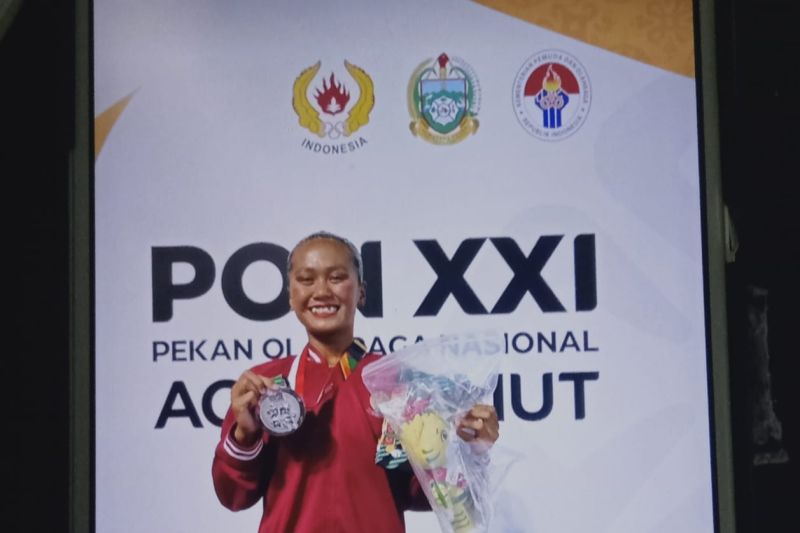 Atlet renang Sulsel Mutiara meraih medali perak pada Pekan Olahraga Nasional (PON) XXI di Aceh dan Sumatera Utara.ANTARA/HO-Unhas