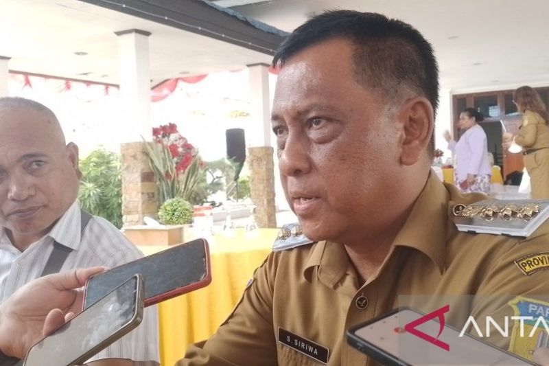 Penjabat Bupati Jayapura Semuel Siriwa (ANTARA/Yudhi Efendi)