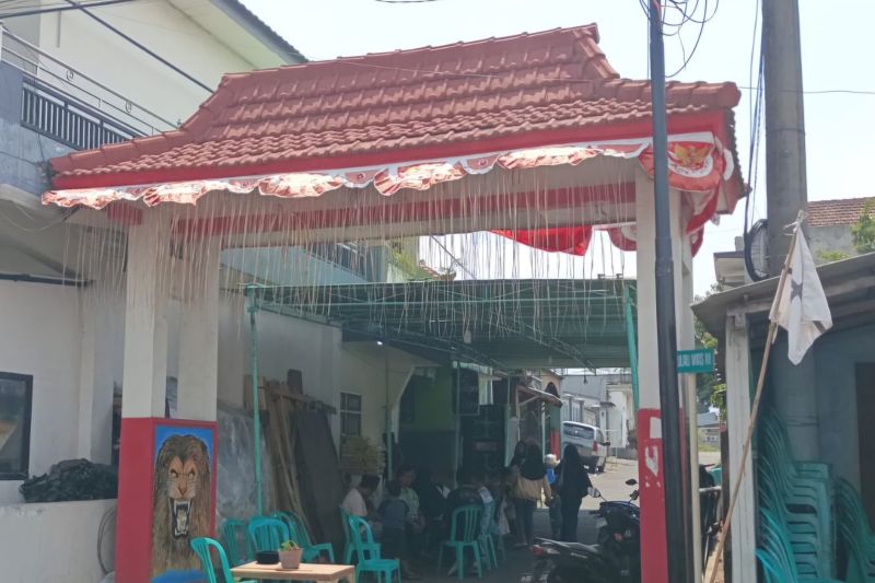 Situasi di rumah duka korban pengeroyokan ASA (17) di Dusun Kepuh Utara, Kecamatan Karangploso, Kabupaten Malang, Jawa Timur, Kamis (12/9/2024). ANTARA/HO