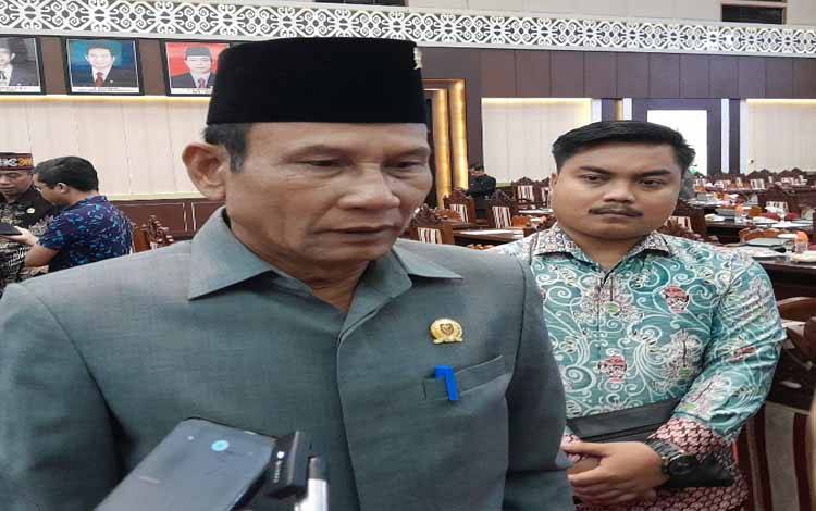 Ketua Sementara DPRD Provinsi Kalteng, Arton S. Dohong (Foto:MARINI)