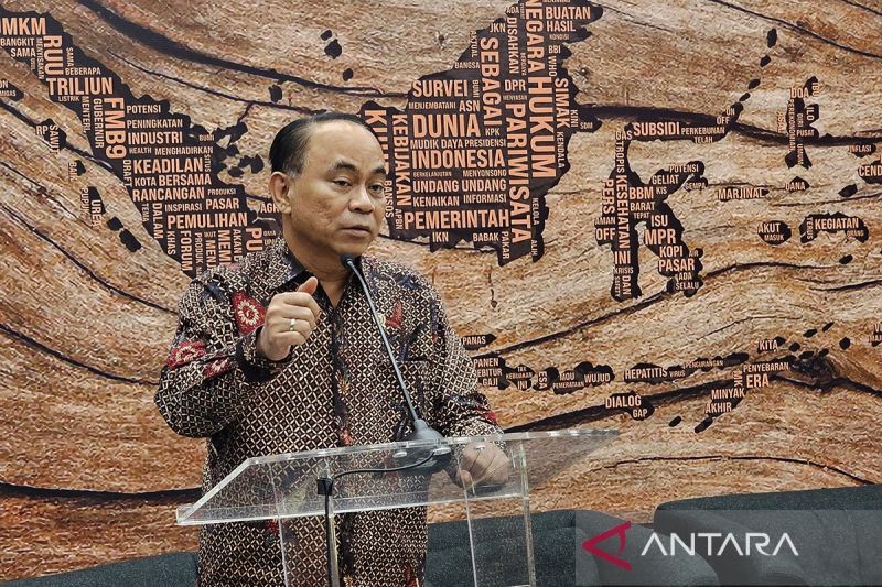 Menteri Komunikasi dan Informatika Budi Arie Setiadi dalam acara konferensi pers di Kantor Kementerian Kominfo, Jakarta Pusat, Rabu (11/9/2024). ANTARA/Livia Kristianti/am.