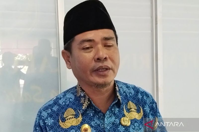 Kepala Pelaksana BPBD Kabupaten Mukomuko Ruri Irwandi memberikan keterangan terkait curah hujan meningkat saat kegiatan penyempurnaan dokumen rencana kontijensi gempa-tsunami di aula Bapelitbangda, Selasa (17/9/2024) ANTARA/Ferri.