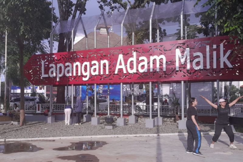 Lapangan Adam Malik menjadi hub sosial dan ikon kota multikultur, Pematang Siantar, di Sumatera Utara. diambil gambarnya pada MInggu 15 September 2024. (ANTARA/Jafar M. Sidik)