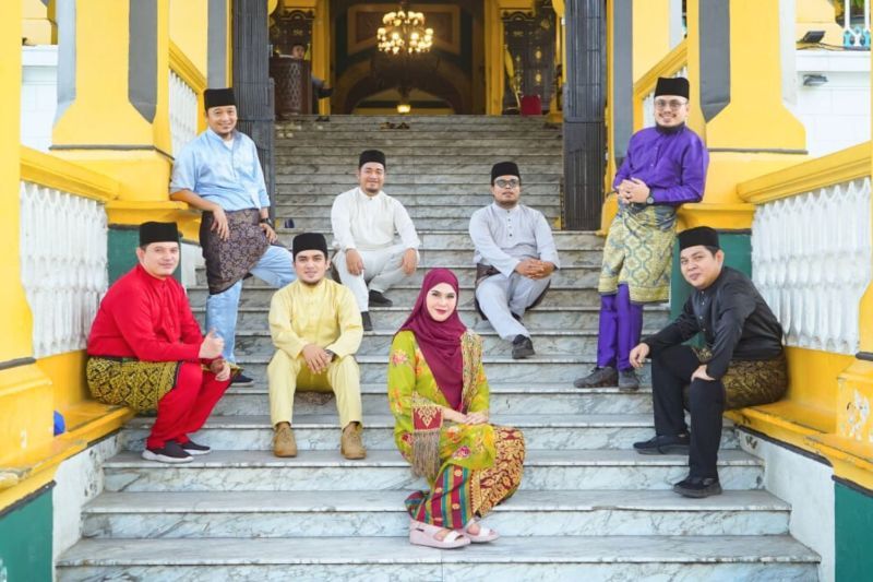 Grup musik Melayu Lebah Begantong. (ANTARA/HO-PB PON XXI Sumut)