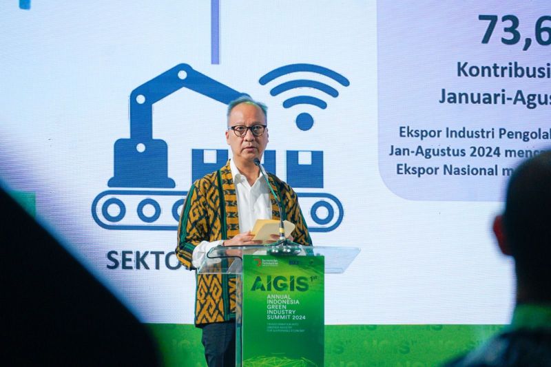 Menteri Perindustrian Agus Gumiwang Kartasasmita dalam acara Annual Indonesia Green Industry Summit (AIGIS) di Jakarta, Kamis (19/9/2024). ANTARA/HO-Kemenperin
