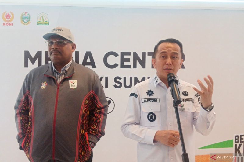 Penjabat (Pj) Gubernur Sumatera Utara (Sumut) Agus Fatoni saat ditemui wartawan di Media Center Utama PON XXI, Medan, Sumatera Utara, Jumat (20/9/2024). ANTARA/Tri Meilani Ameliya