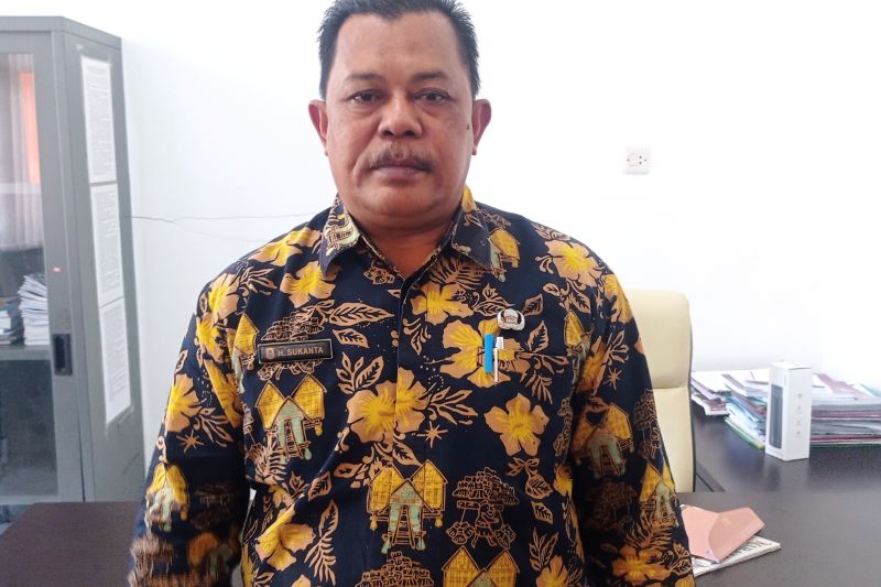 Kepala Badan Kesatuan Bangsa dan Politik (Kesbangpol) Kabupaten Lebak H Sukanta. (ANTARA/Mansyur)