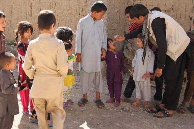 Pakistan mengonfirmasi tiga kasus baru polio di seluruh negeri, sehingga total kasus yang dilaporkan tahun ini menjadi 21 kasus, menurut media lokal pada Sabtu (21/9/2024). ANTARA/Anadoly/py