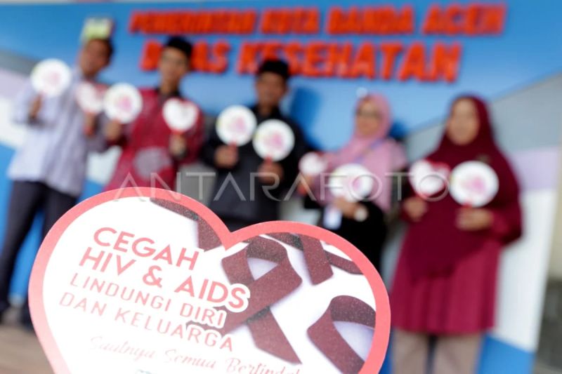 Ilustrasi - Kampanye HIV/AIDS (ANTARA FOTO/Irwansyah Putra)