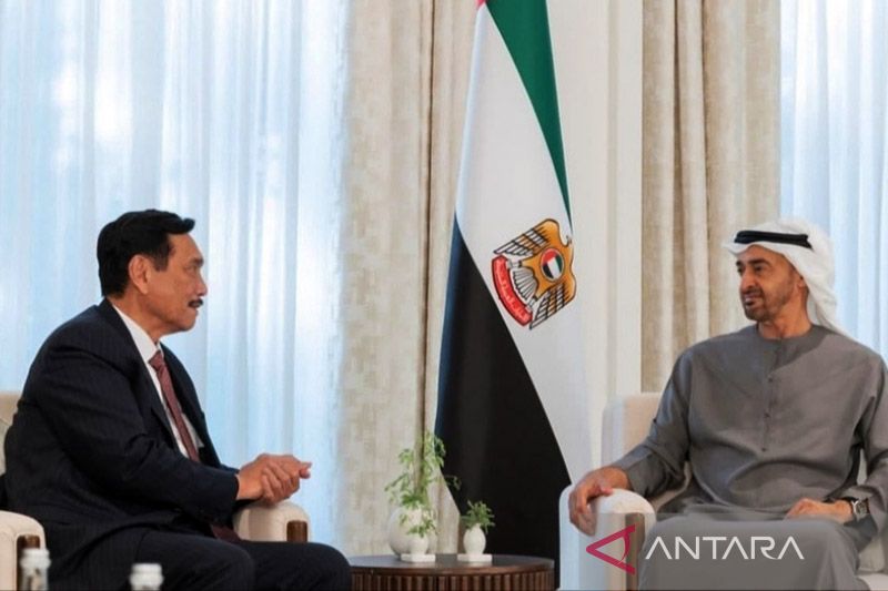 Arsip foto: Menko Kemaritiman dan Investasi Luhut Binsar Pandjaitan saat bertemu dengan Presiden Uni Emirat Arab Mohammad bin Zayed (MBZ). ANTARA/Instagram@luhut.pandjaitan)/am.