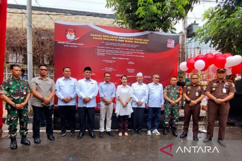 KPU Kota Medan mengajak ketiga kontestan peserta pemilihan wali kota dan wakil wali kota beserta tim sukses agar menciptakan pilkada damai. ANTARA/Juraidi