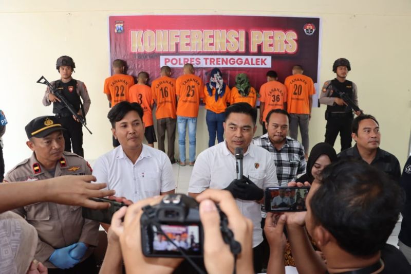 Konferensi pers di Mapolres Trenggalek (ANTARA/HO - Polres Trenggalek)