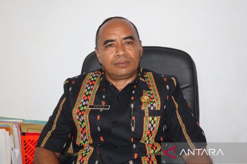 Kepala Dinas Peternakan dan Kesehatan Hewan Manggarai Barat Abidin. (ANTARA/Gecio Viana)