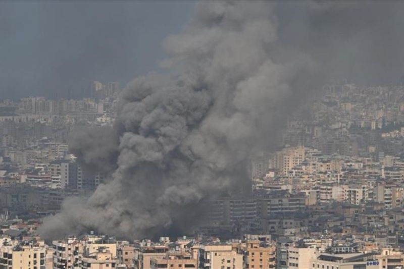 Kelompok Lebanon, Hizbullah pada Minggu (29/9/2024) memastikan bahwa komandan militernya, Nabil Qaouk, gugur dalam serangan udara Israel di bagian selatan Beirut. (ANTARA/Anadolu/py)