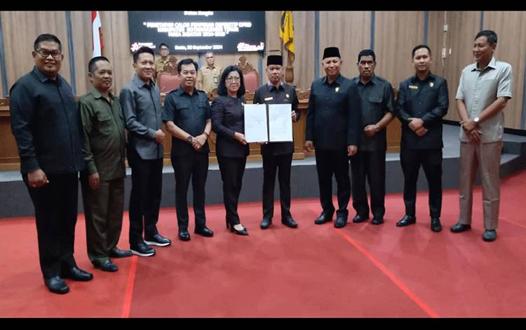 Paripurna penetapan Ketua Definitif DPRD Kotawaringin Timur, Senin, 30 September 2024. (FOTO: IST)