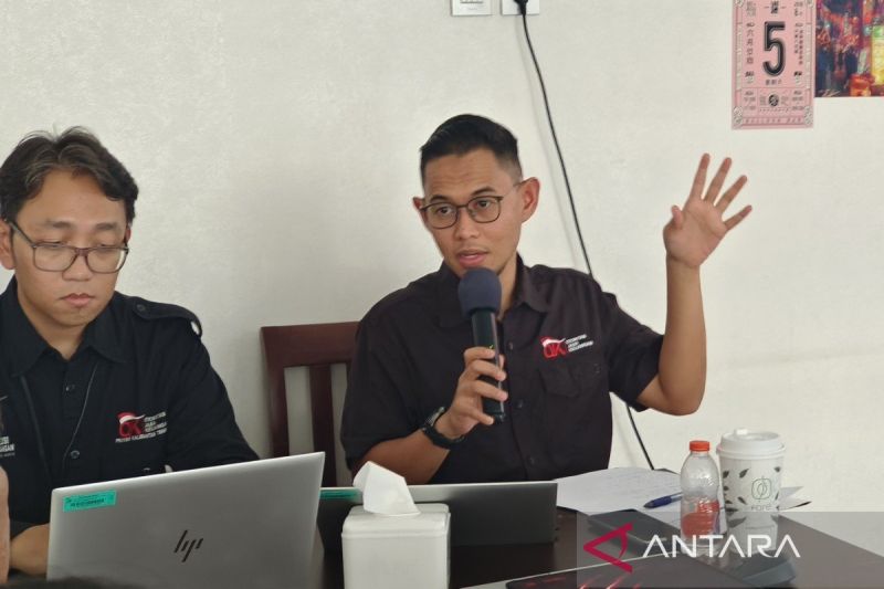 Kepala OJK Kalteng Primandanu Febriyan Aziz. (ANTARA/Muhammad Arif Hidayat)