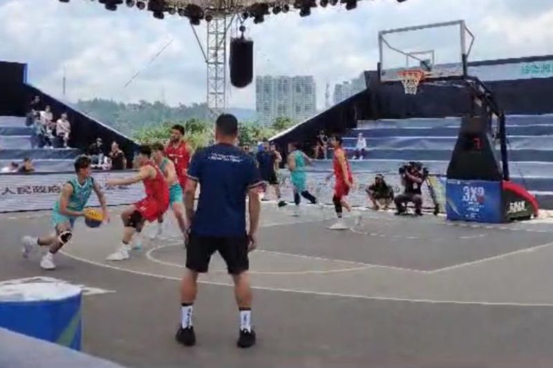 Tim bola basket putra 3X3 Indonesia, Hype Supersport (HS), bertanding dalam turnamen Yunan 3X3 Circuit Dali Stop di China, yang diselenggarakan pada 23-25 Agustus 2024. ANTARA/HO-SSS