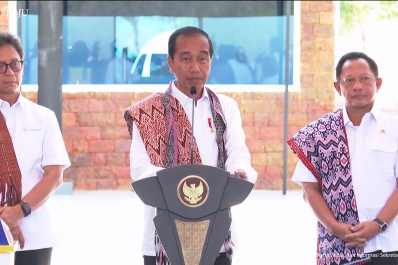 Tangkapan layar - Presiden Joko Widodo saat menyampaikan pidato sambutan dalam agenda peresmian tujuh Pos Lintas Batas Negara (PLBN) Terpadu Indonesia di Kabupaten Timor Tengah Utara, Nusa Tenggara Timur (NTT), Rabu (2/9/2024). (ANTARA/Andi Firdaus)