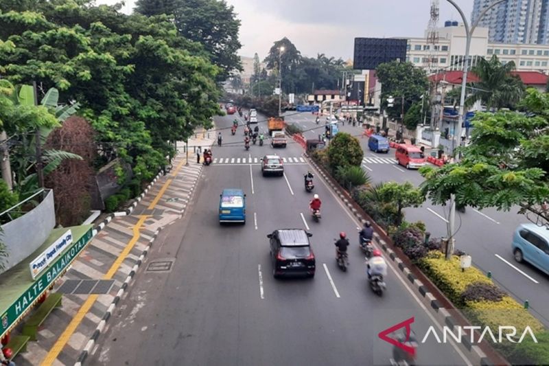 Jalan Margnoda Depok ((ANTARA/Foto: Feru Lantara))
