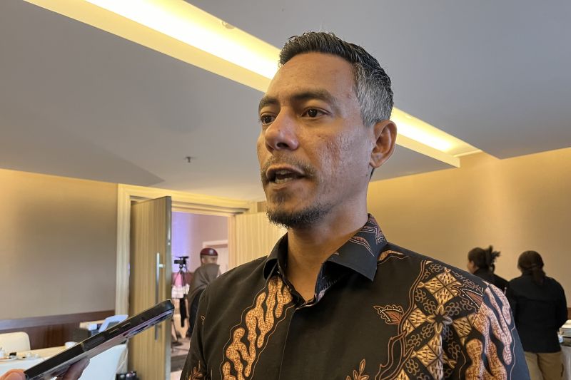 Ketua KPU Maluku M. Shaddek Fuad, di Ambon. (ANTARA/Winda Herman)