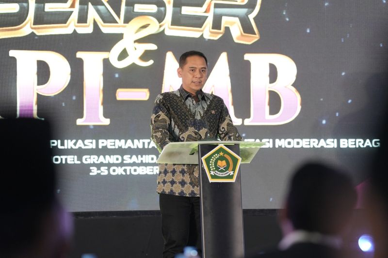 Wakil Menteri Agama Saiful Rahmat Dasuki saat membuka peluncuran sekretariat bersama dan aplikasi pemantauan implementasi moderasi beragama (API-MB) di Jakarta. (ANTARA/HO-Kemenag)