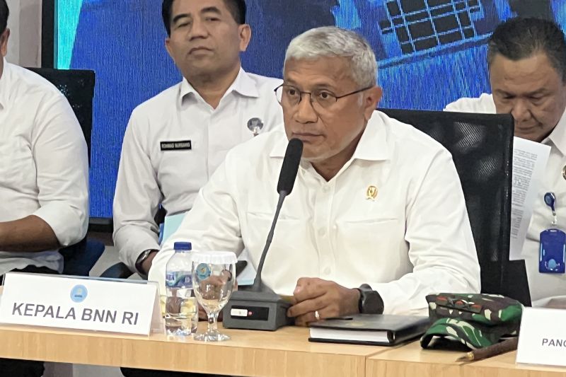 Head of the National Narcotics Agency (BNN), Commissioner General Marthinus Hukom, in a press conference in Jakarta on Friday (October 4, 2024). (ANTARA/Putu Indah S/rst)