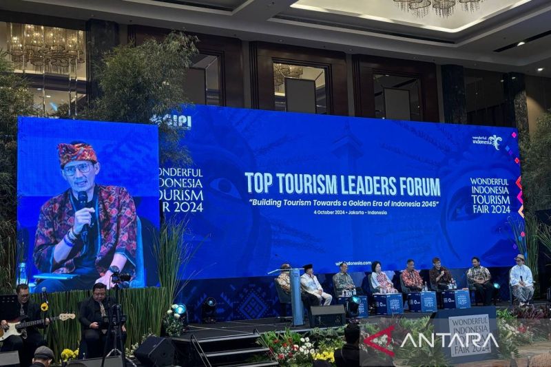 Menparekraf Sandiaga Salahuddin Uno dalam WITF 2024 yang digelar di Jakarta, Jumat (4/10/2024). ANTARA/Sinta Ambar