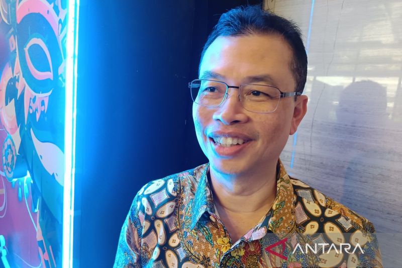 Deputi Bidang Reformasi Birokrasi, Akuntabilitas Aparatur, dan Pengawasan Kementerian PANRB Erwan Agus Purwanto menjawab pertanyaan wartawan di Jakarta, Selasa (2/10/2024). ANTARA/Donny Aditra (ANTARA)
