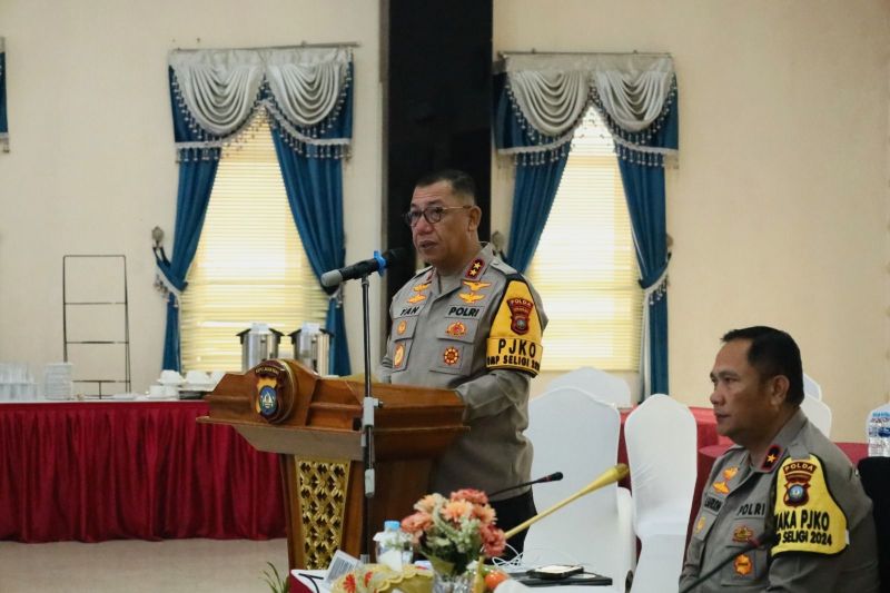 Kapolda Kepri Irjen Pol. Yan Fitri Halimansyah membuka kegiatan Rapat Gelar Operasional Triwulan III Tahun 2024 di Mapolda Kepri, Kota Batam, Selasa (8/10/2024). ANTARA/HO-Bidhumas Polda Kepri