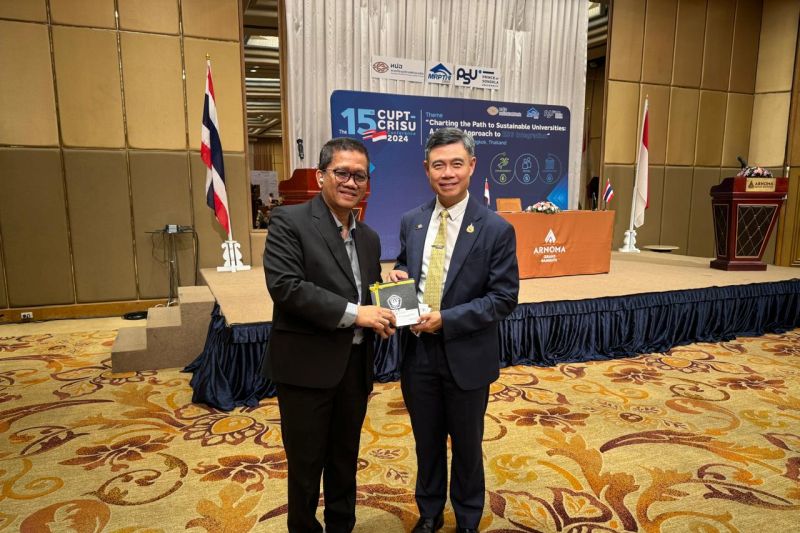 Arsip foto: Rektor Unej Iwan Tauna bertemu dengan Rektor Chiang Mai University, Profesor Pongruk Sribanditmongkol di Thailand, pada 3-4 Oktober 2024. (ANTARA/HO-Humas Unej)