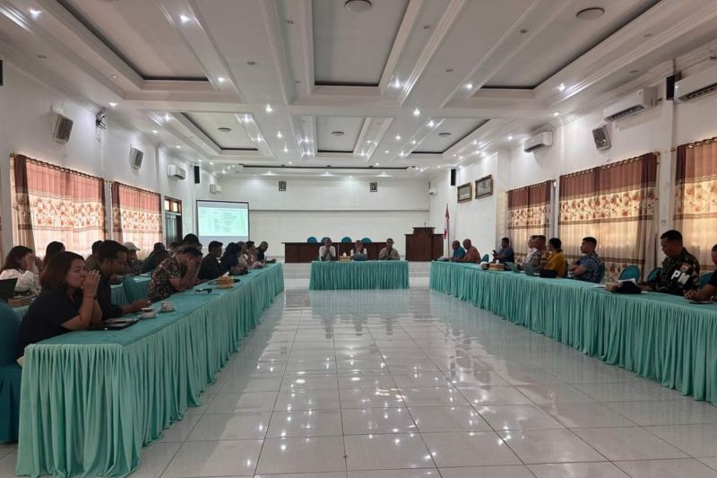 Suasana rapat bersama anggota dan pengurus BPTNK di Labuan Bajo Kabupaten Manggarai Barat, Nusa Tenggara Timur (NTT). (ANTARA/HO-Divisi Komunikasi Publik BPOLBF)