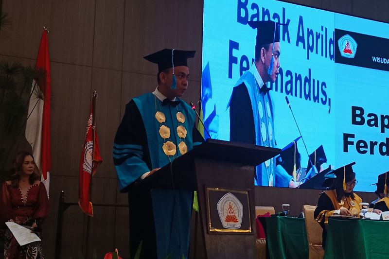 Rektor Unsrit Aprildy RA Ferdinandus, ST MT. ANTARA/Karel A Polakitan