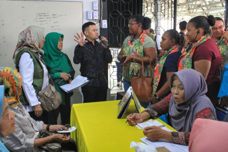Republik Seychelles mempelajari Sekolah Lansia yang berada di kawasan Pasar Minggu, Jakarta, Rabu (9/10/2024) ANTARA/HO-Kominfotik Jakarta Selatan