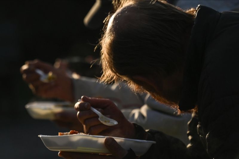 Lebih dari 9 juta orang di Inggris hidup dalam kemiskinan yang begitu parah sehingga mereka semakin bergantung pada bantuan makanan amal, menurut penelitian baru dari Trussell Trust. /ANTARA/Anadolu/py