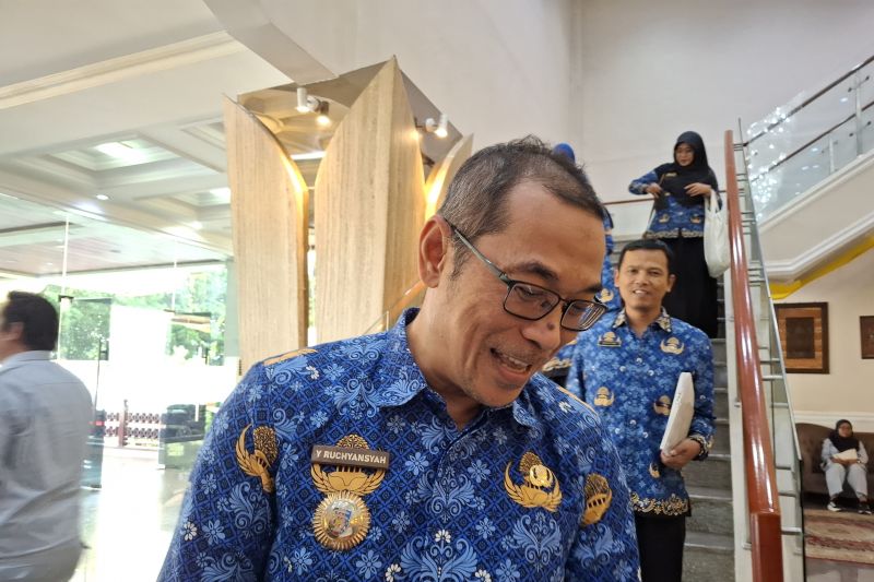Kepala Dinas Kehutanan Provinsi Lampung Yanyan Ruchyansyah. ANTARA/Ruth Intan Sozometa Kanafi