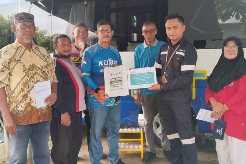 PT Timah Tbk menggelar pelayanan kesehatan keliling secara gratis dalam rangkaian HUT ke-25 Kabupaten Karimun di Kundur Barat, Kamis. ANTARA/HO-Humas PT Timah Tbk